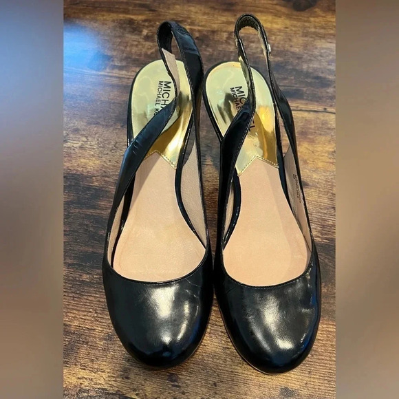 MICHAEL Michael Kors | ladies heels/shoes. Size: 9M. - Picture 2 of 12